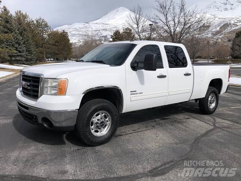 GMC 2500HD 皮卡车
