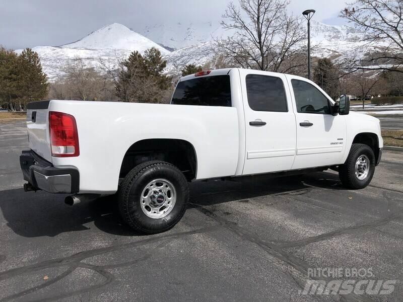 GMC 2500HD 皮卡车