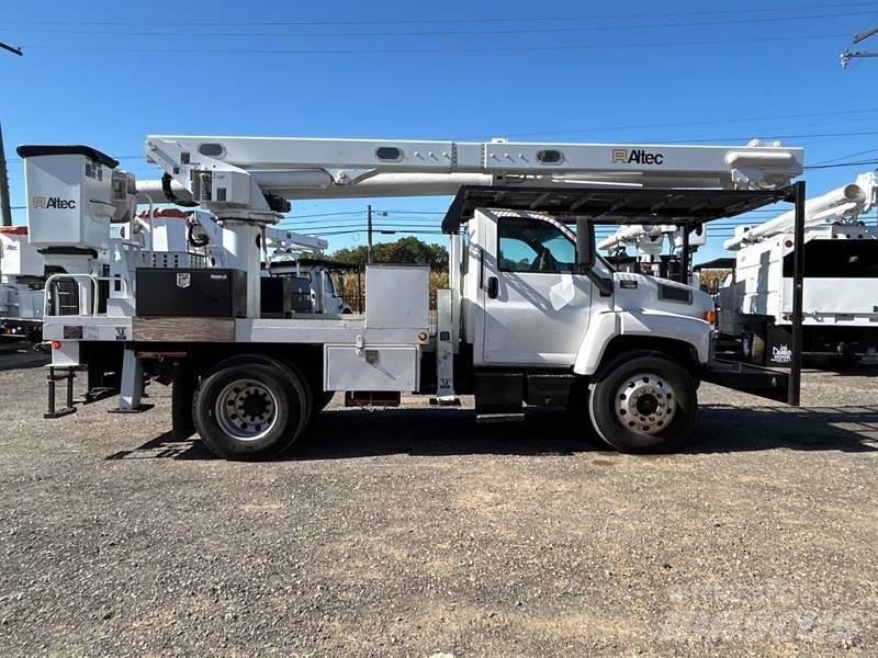 GMC C7500 车载式高空作业车