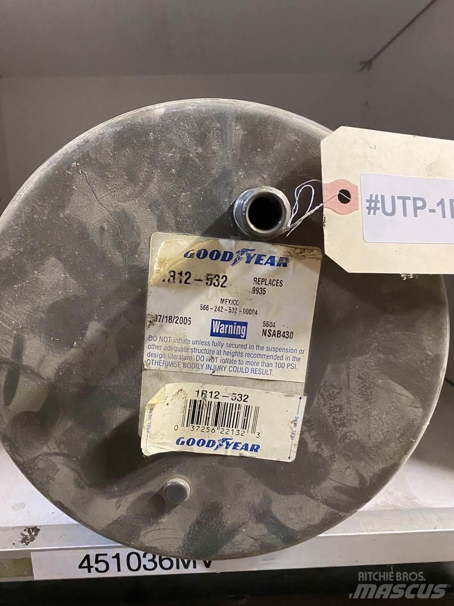 Goodyear  运输工具-其他