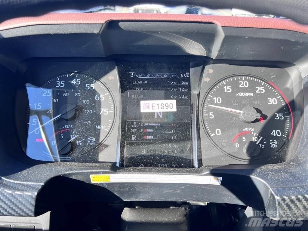 Hino L7 平板车