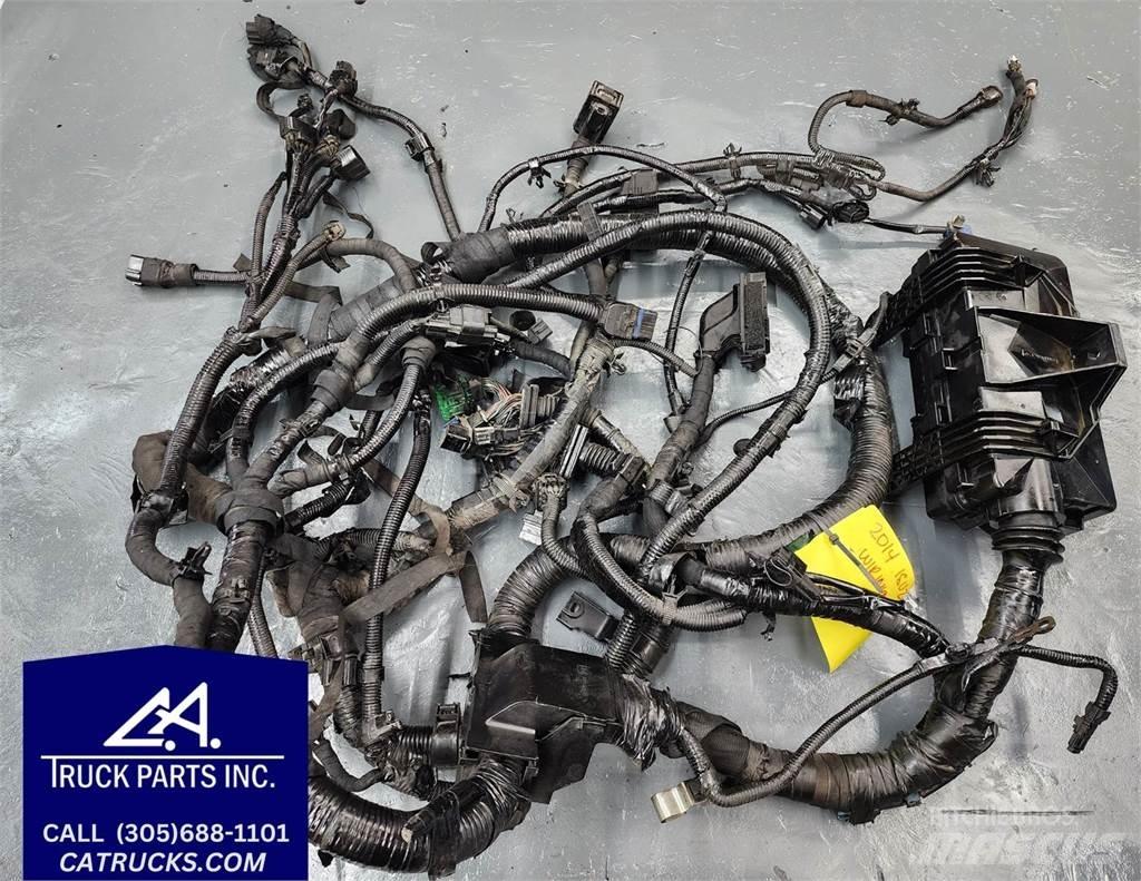 Isuzu  运输工具-其他