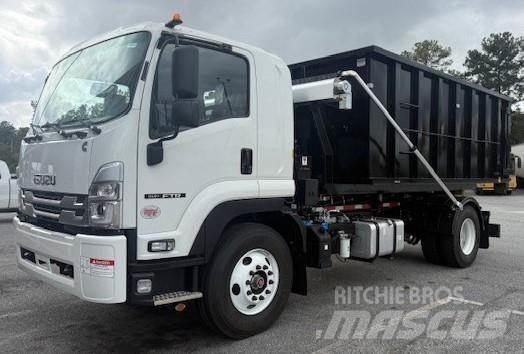 Isuzu FTR 工程吊钩车