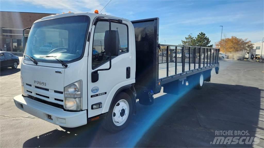 Isuzu NRR 动物运输货车