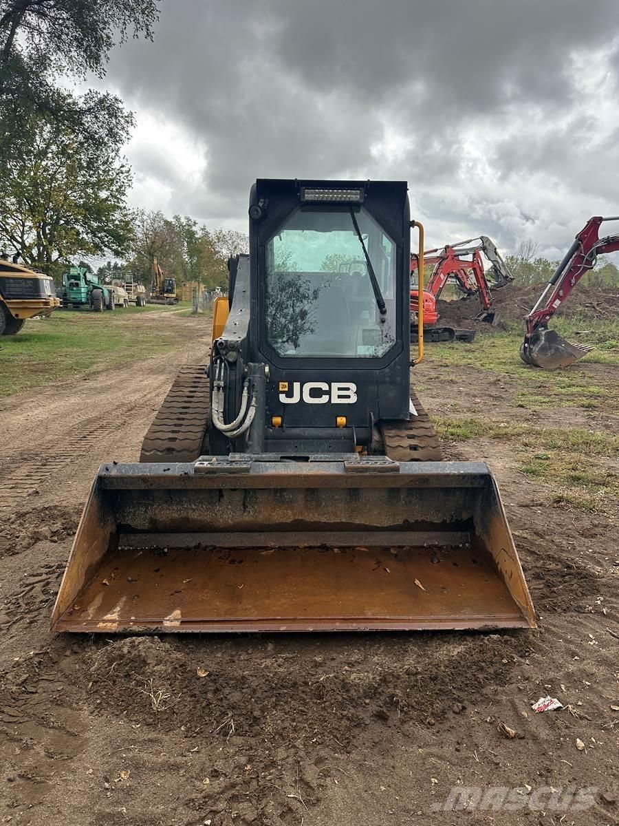 JCB 215T 滑移装载机