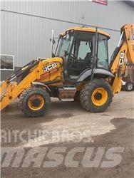 JCB 3CX 反铲装载机