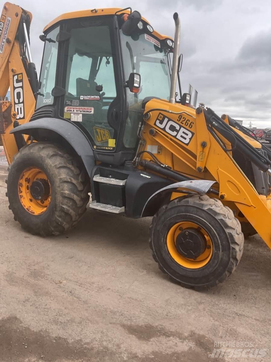 JCB 3CX 反铲装载机