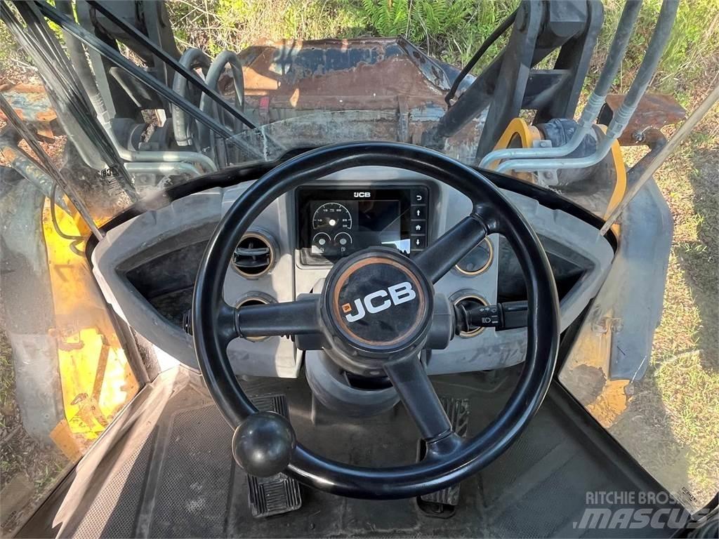 JCB 427HT 轮式装载机