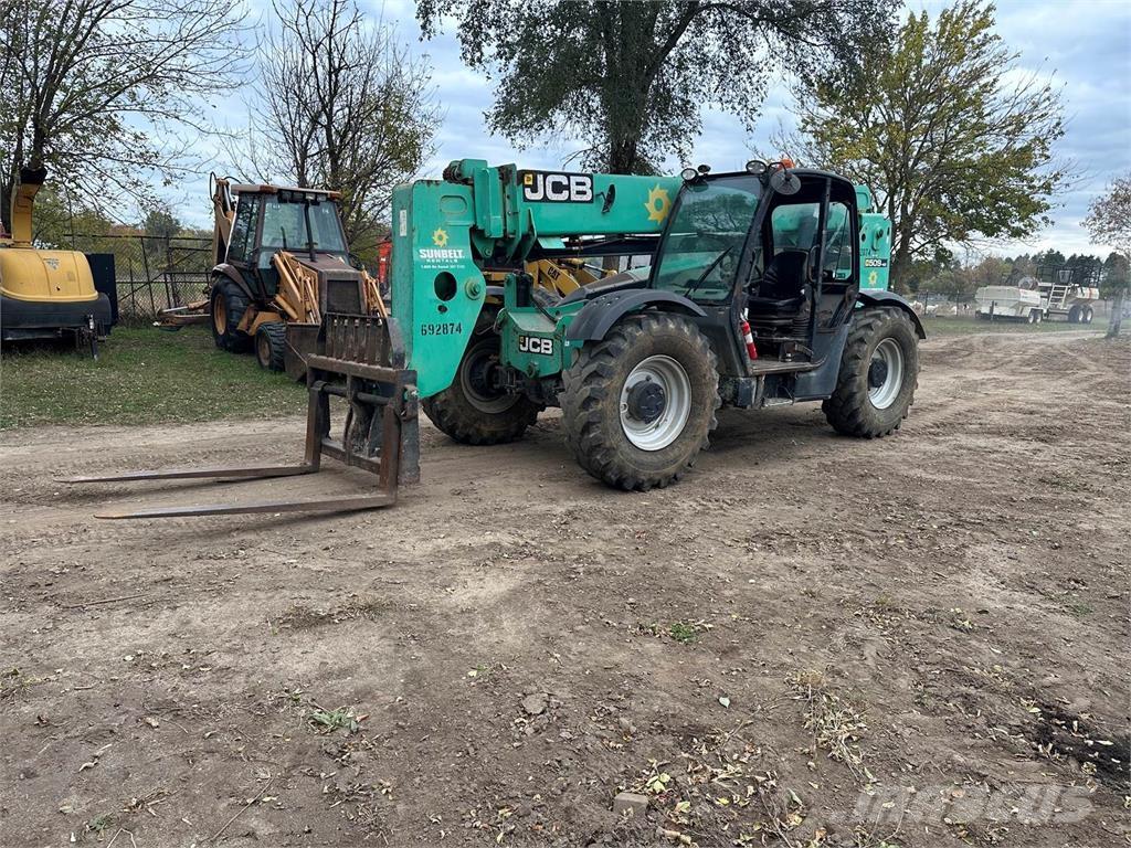 JCB 509-42 伸缩臂叉装车|叉装车