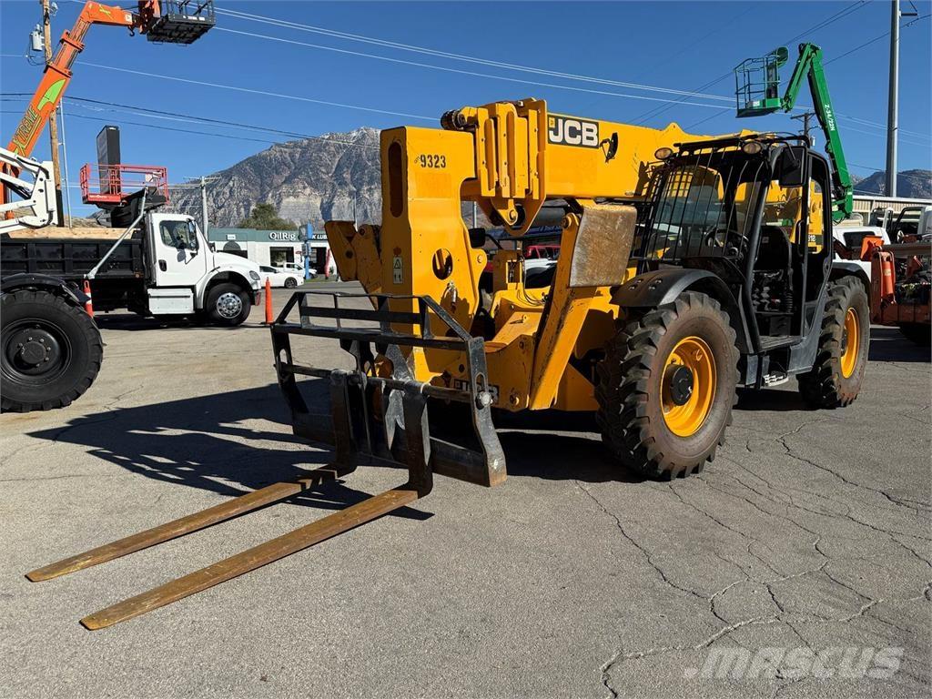 JCB 512-56 伸缩臂叉装车|叉装车