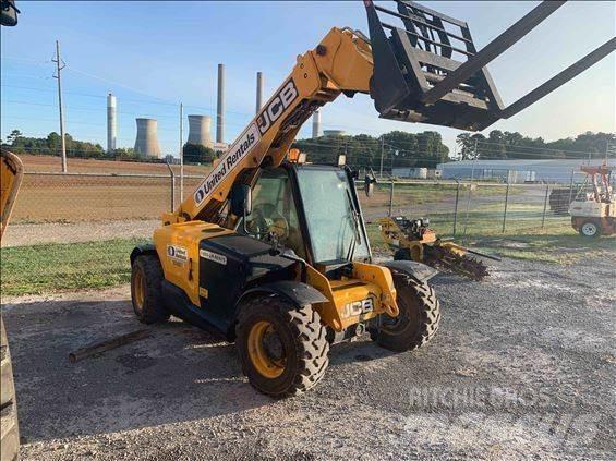 JCB 525-60 伸缩臂叉装车|叉装车