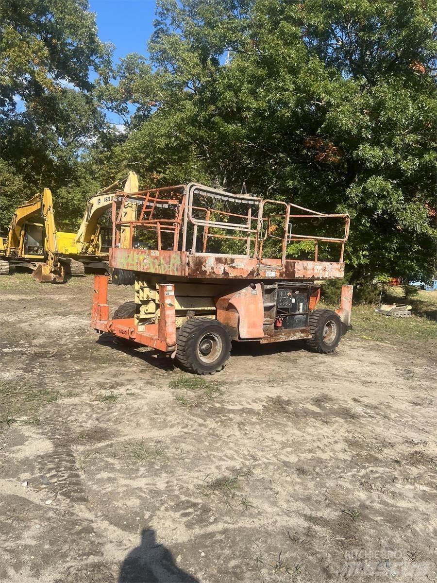 JLG 3394RT 剪叉式升降机