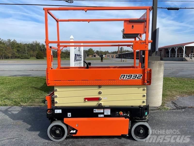 JLG R1932 剪叉式升降机