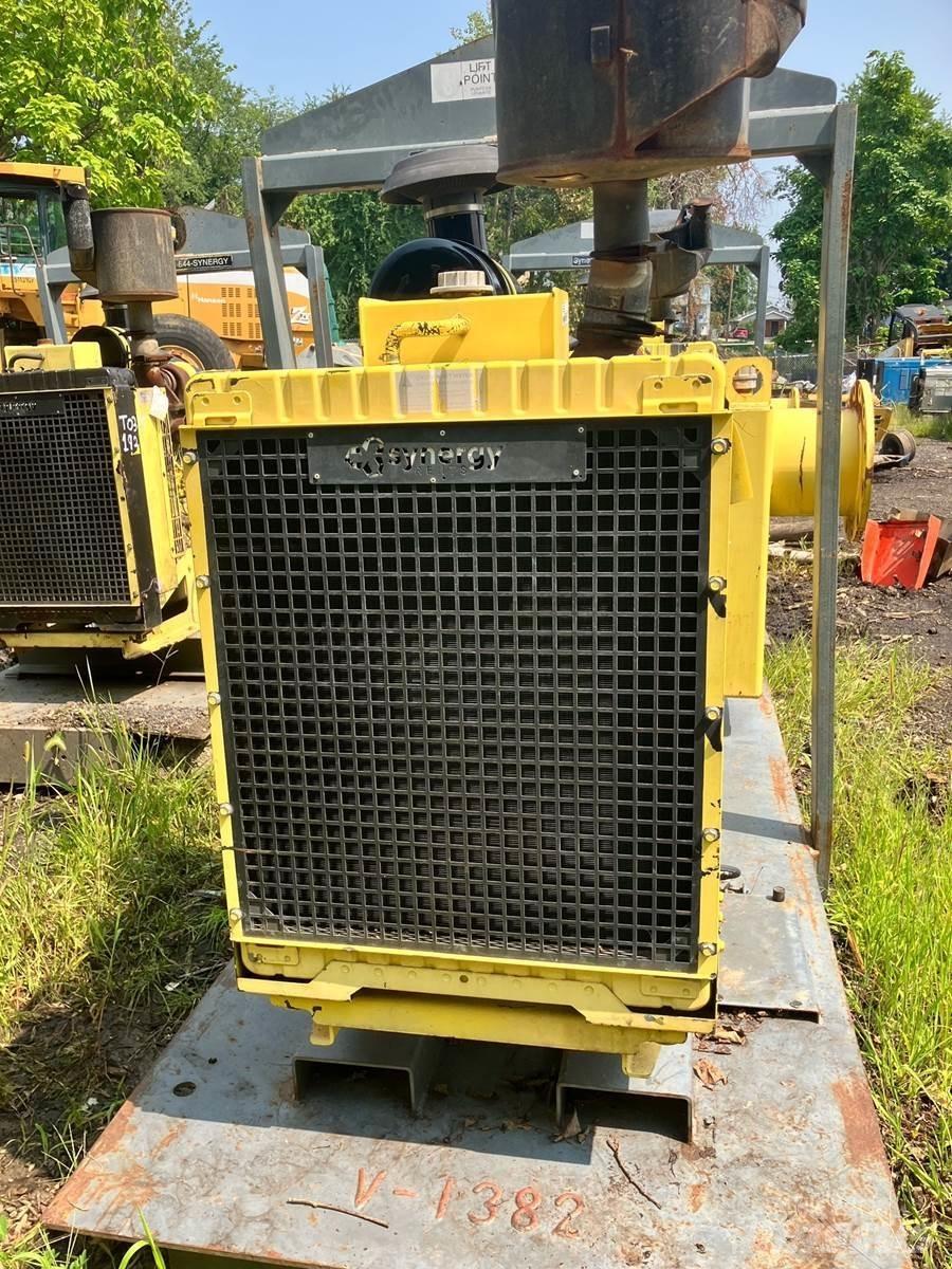 John Deere  发动机