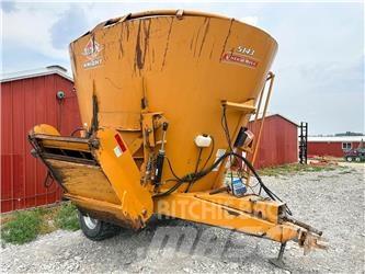 Kuhn 5143 饲料加工设备
