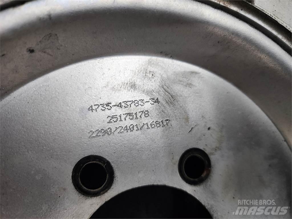 Mack  运输工具-其他