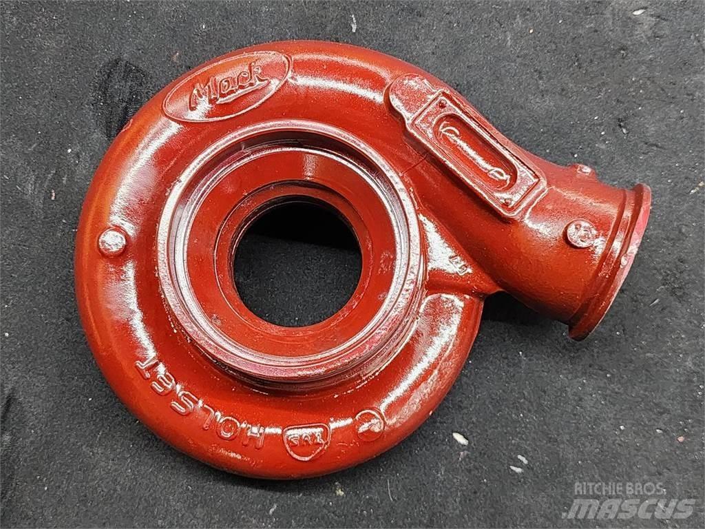 Mack  运输工具-其他