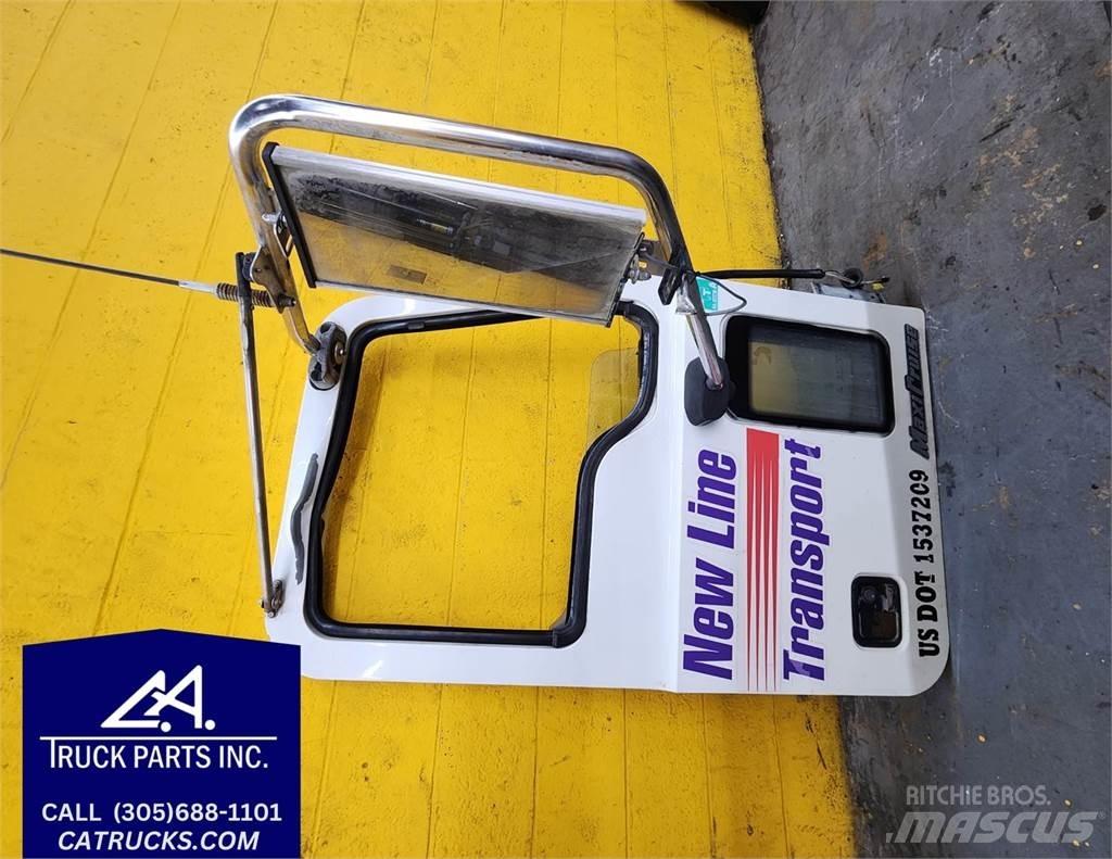 Mack  运输工具-其他