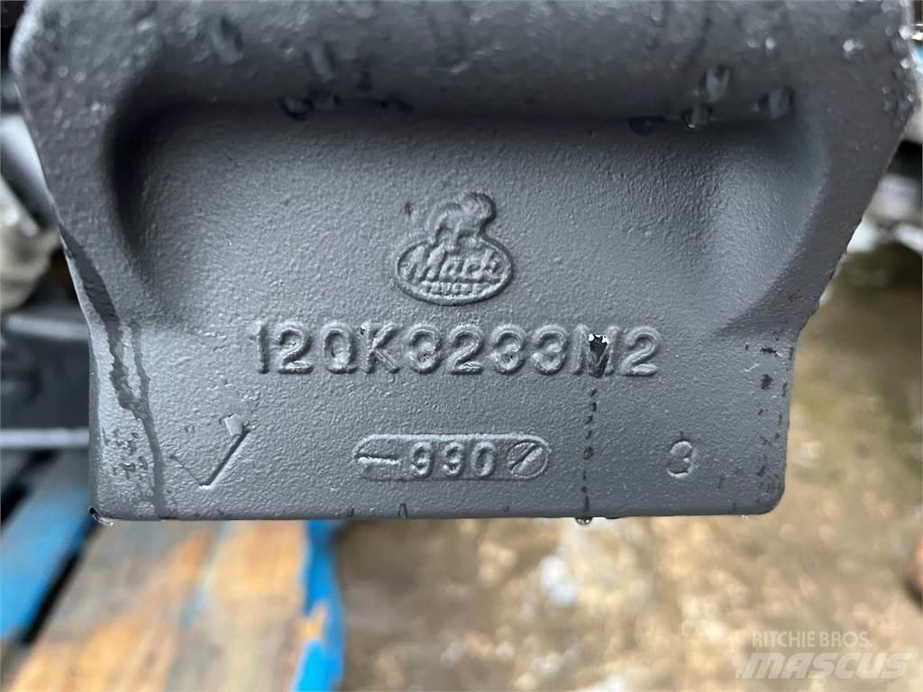 Mack  底盘和悬架