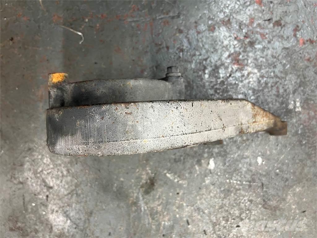 Mack  运输工具-其他