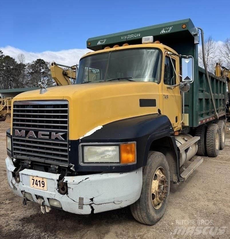Mack CH613 自卸式货车