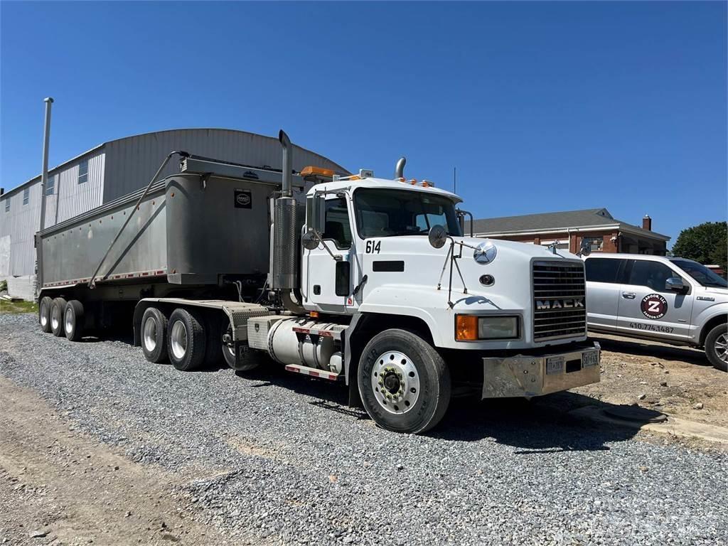 Mack CL733 其他货车