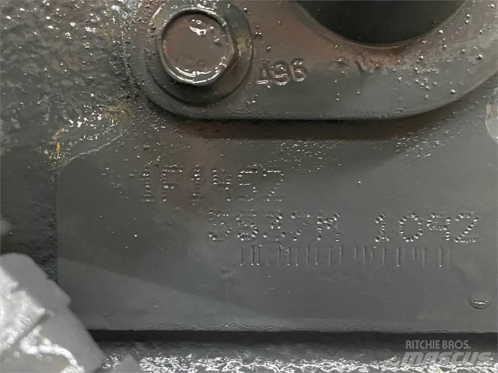 Mack E7 发动机