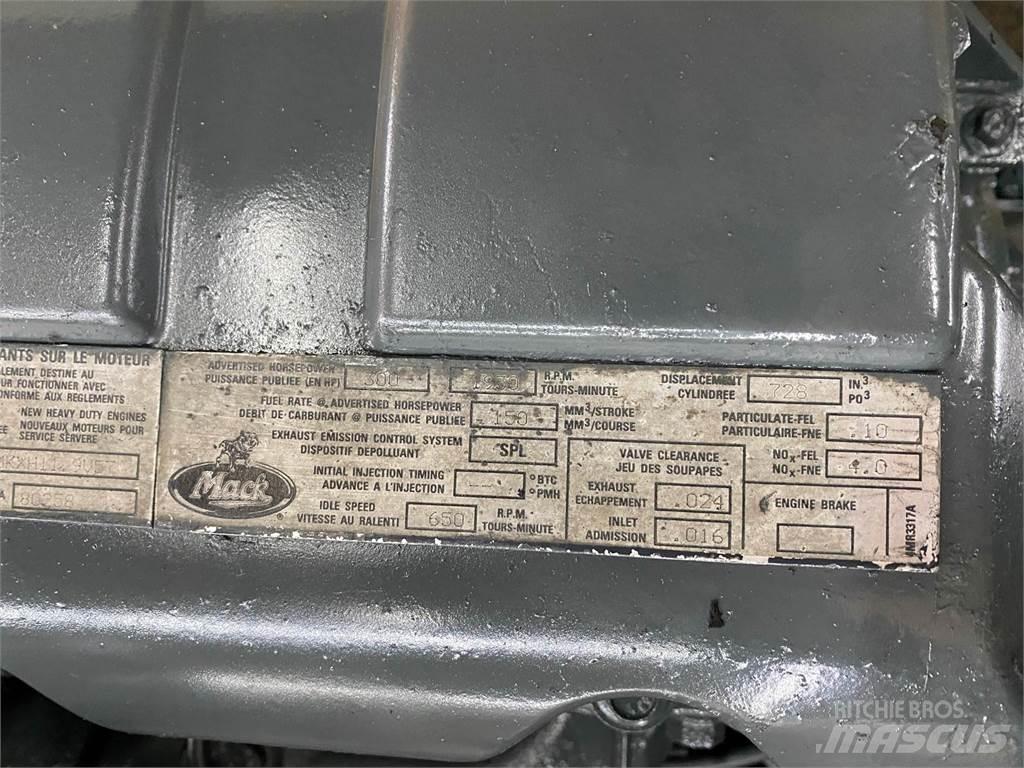 Mack E7 发动机