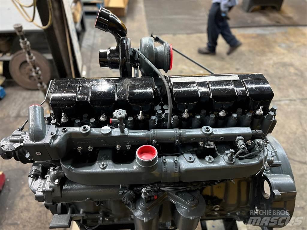 Mack E7 发动机