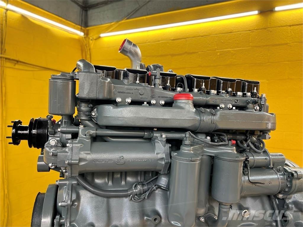 Mack E7 发动机