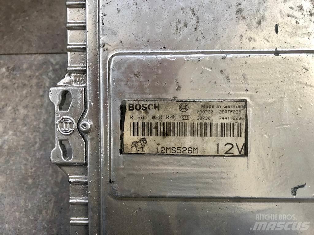 Mack E7 电子设备