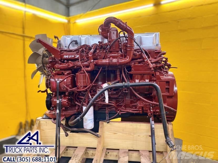Mack MP7 发动机