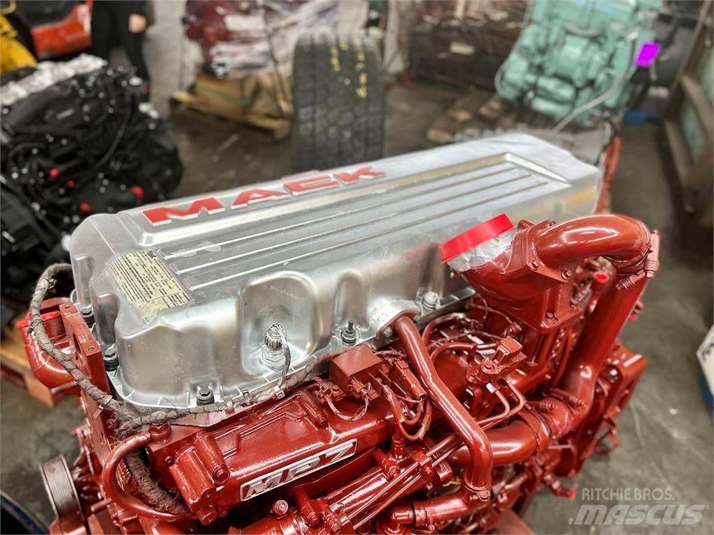 Mack MP7 发动机