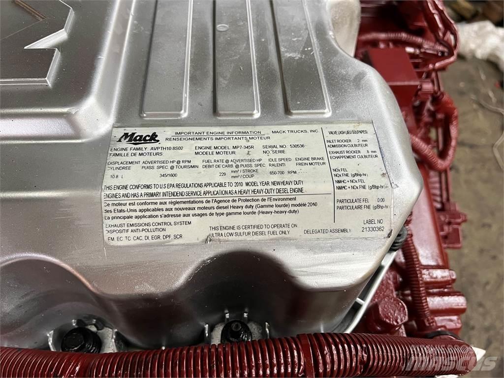 Mack MP7 发动机