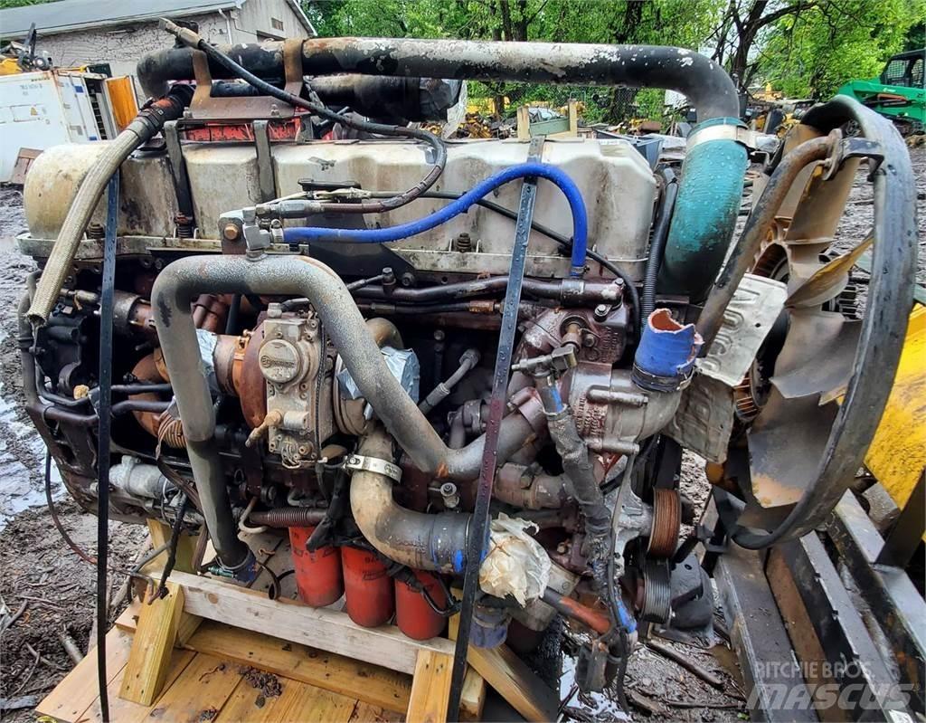 Mack MP7 发动机
