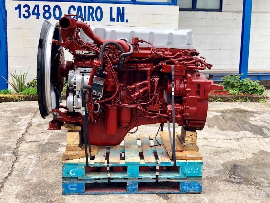 Mack MP7 发动机