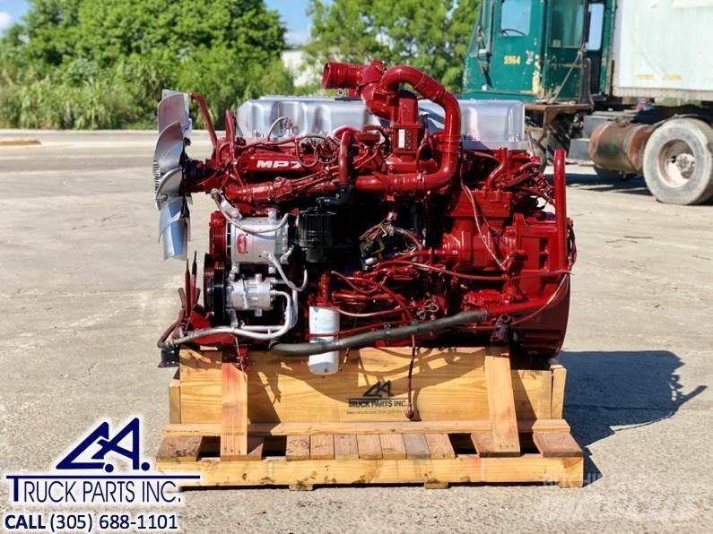 Mack MP7 发动机