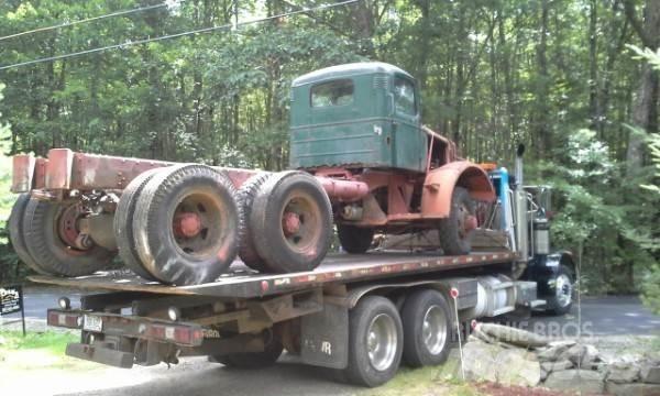 Mack NM 牵引车