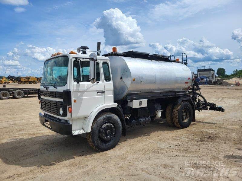 Mack Other 油罐车