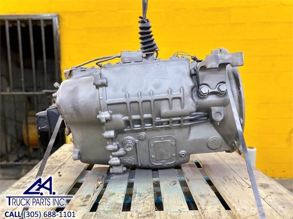 Mack T2080 发动机