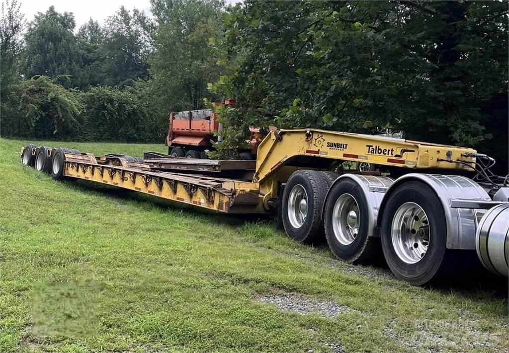 Mack Titan 牵引车