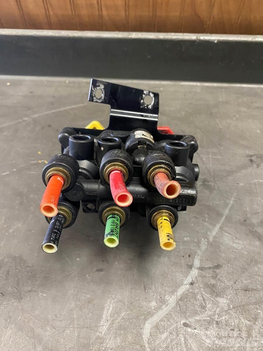 Meritor  运输工具-其他