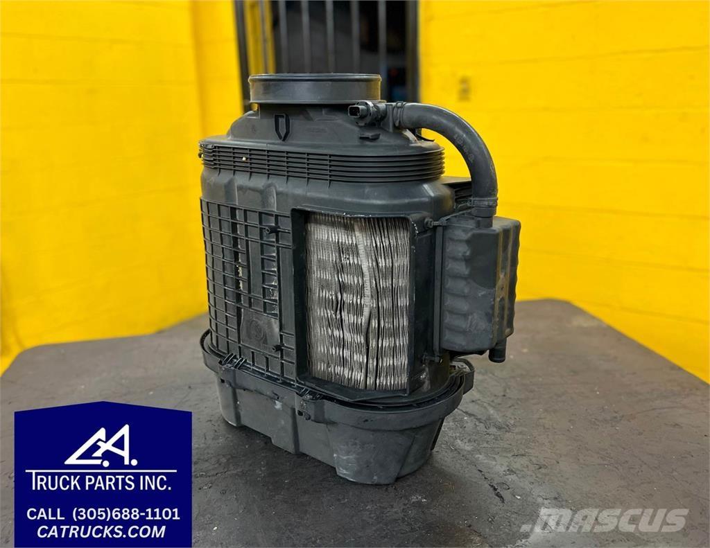 Paccar  运输工具-其他