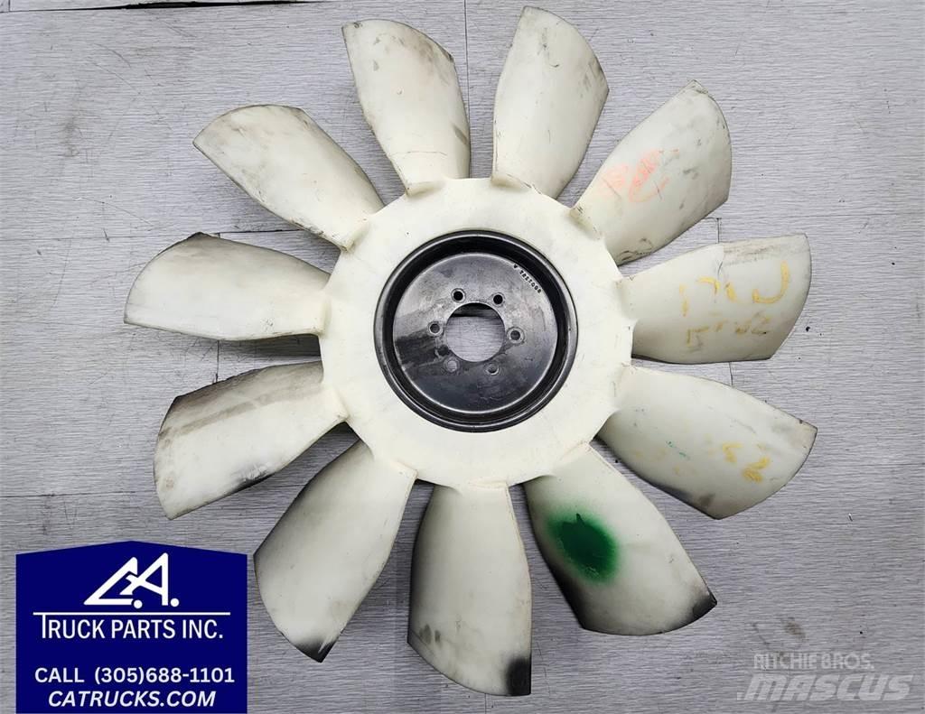 Peterbilt  运输工具-其他