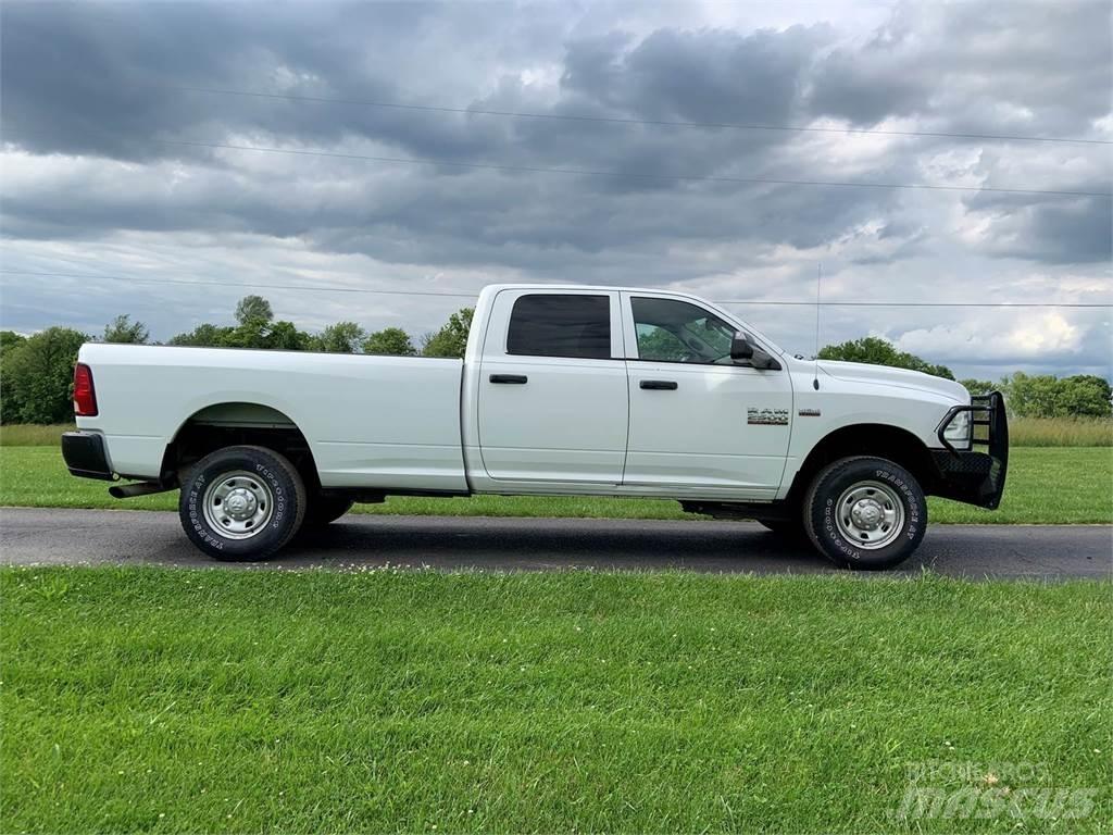 RAM 2500 皮卡车
