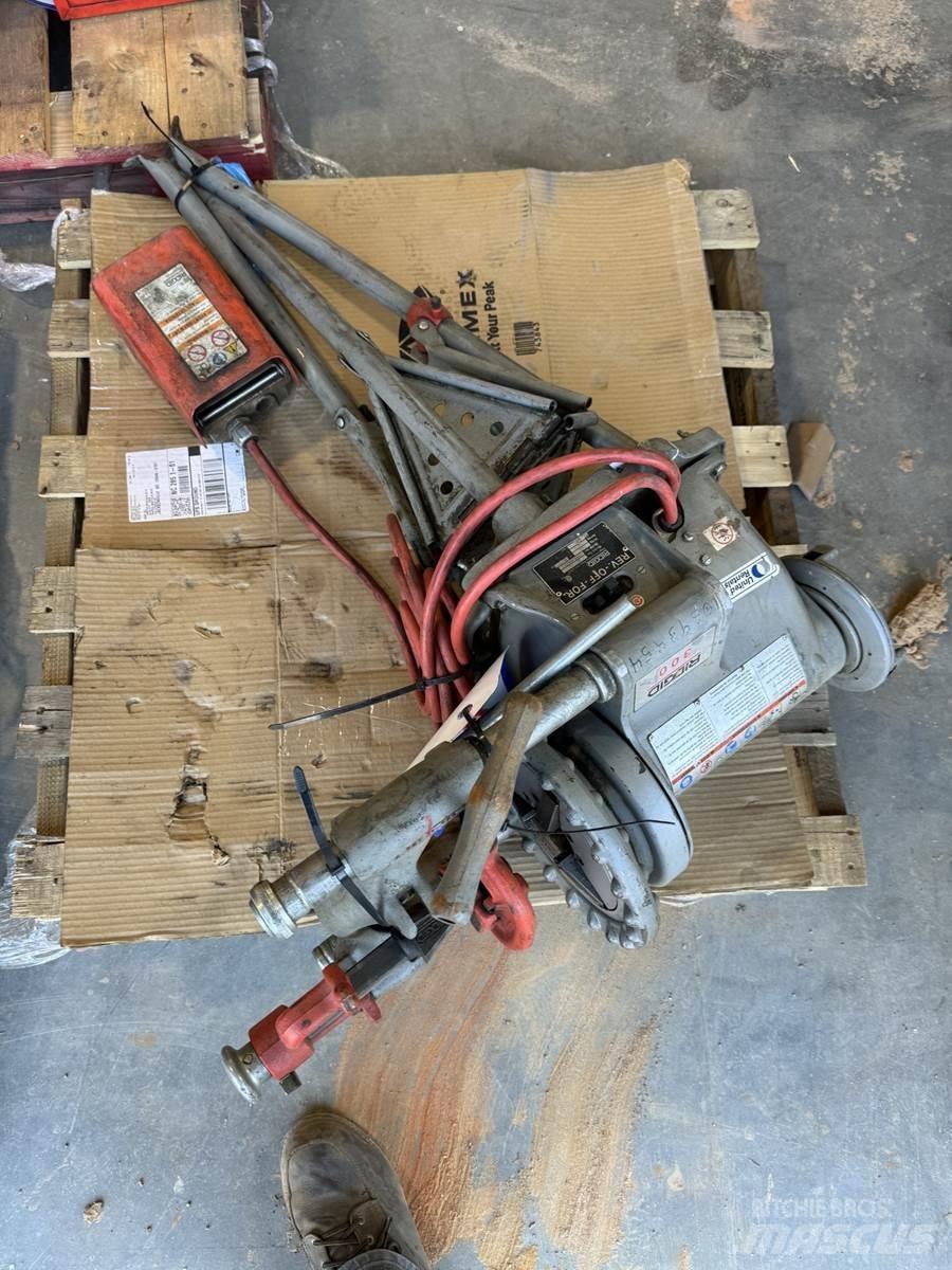  Ridgid 300 弯管机