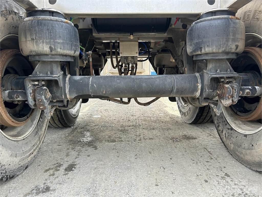  STE 罐式拖车
