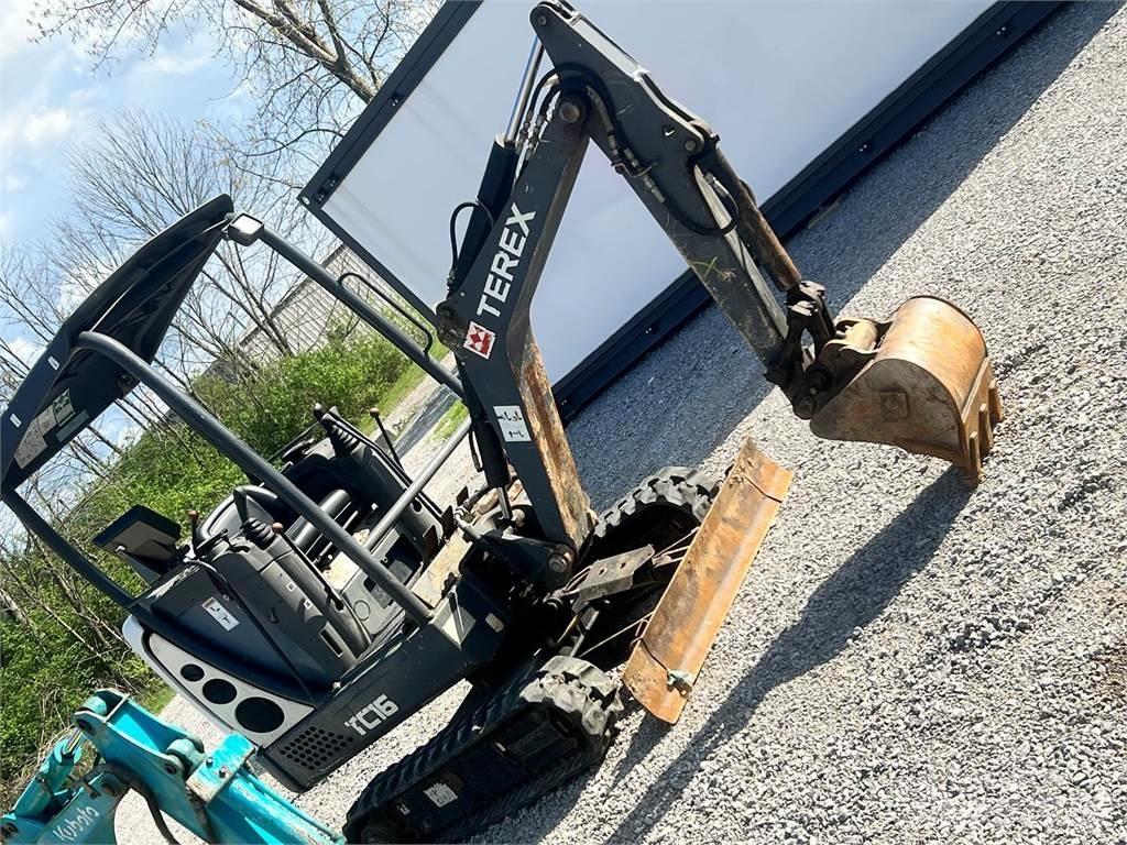 Terex TC16 小型挖掘机