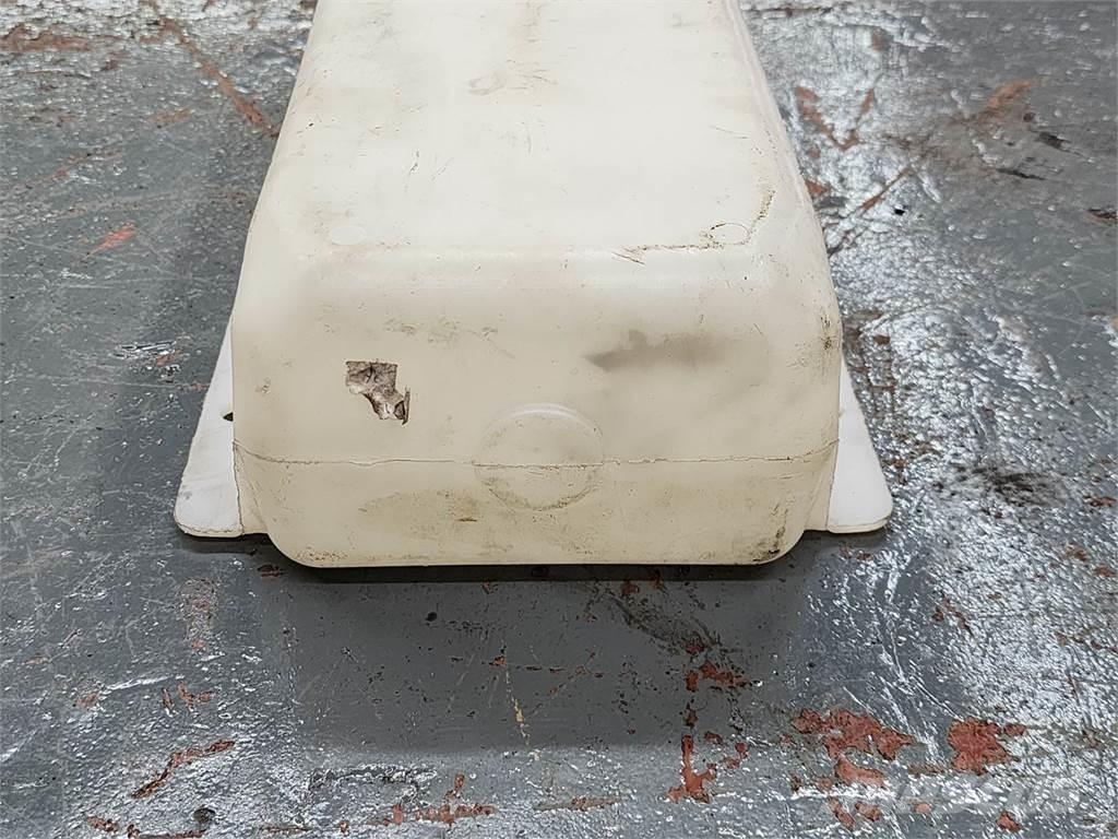  Unmarked 散热器