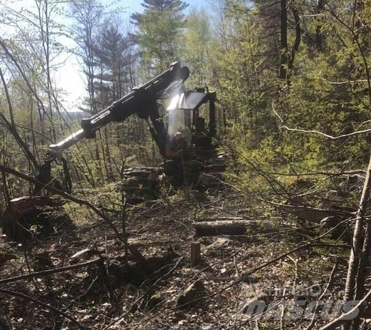 Valmet 921 收割机